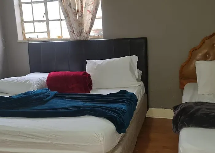Salama Lodge