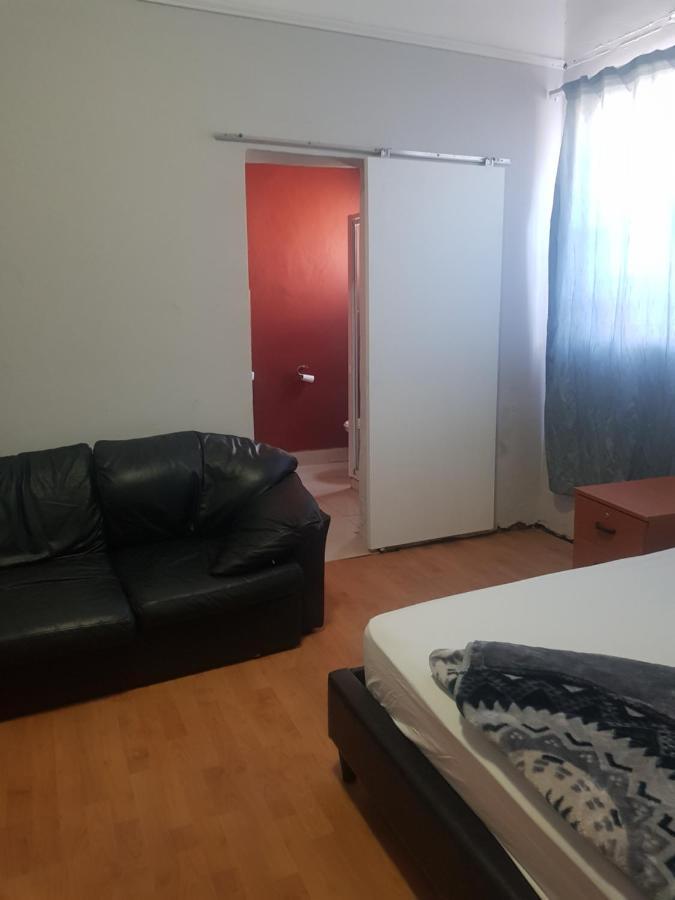 Salama 2* Kaapstad